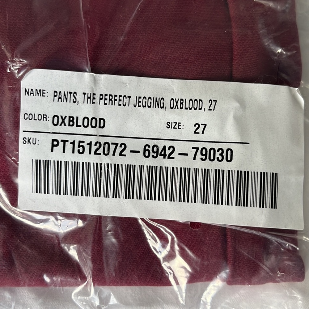 JustFab The Perfect Jegging in Oxblood - Picture 6 of 8